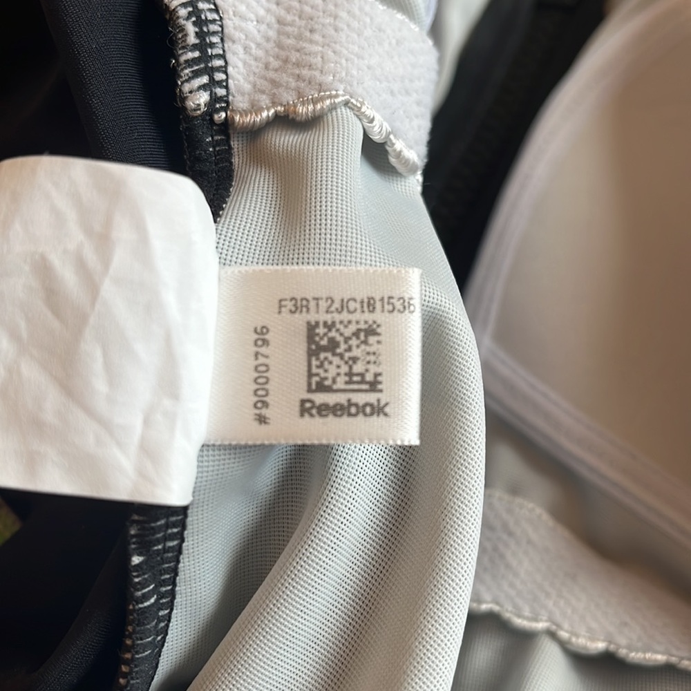 NWOT Reebok one-piece - Picture 6 of 6